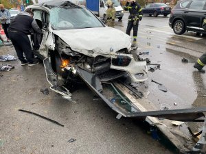 В Грязинском районе в столкновении с большегрузом пострадала пассажирка иномарки