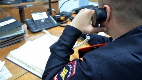 В Грязинском районе оперативники установили подозреваемого в совершении кражи автомобиля